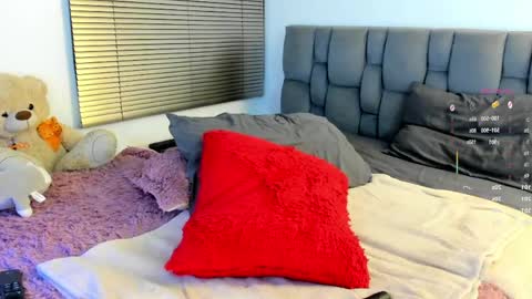 Snapshot of miss__jones_ chatting on April 2026 02:51:02 AM miss__jones_ online show from April 2026 02:51:02 AM