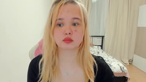 miss__selena online show from January 2025 06:14:02 PM