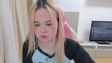 miss__selena online show from February 2025 08:25:01 PM