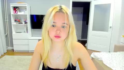 miss__selena online show from November 2025 09:14:02 PM