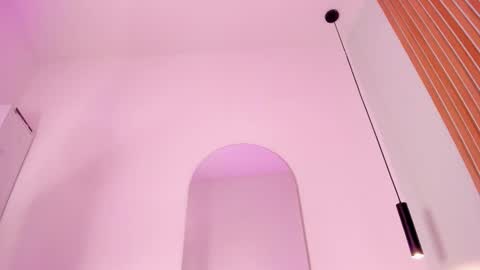 Amber  online show from February 2026 01:41:02 PM