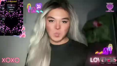 Snapshot of miss_anita_69x chatting on February 2026 01:00:01 PM Anita online show from February 2026 01:00:01 PM