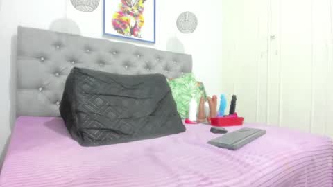 miss_big_ass21 online show from February 2025 11:48:01 PM