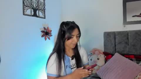 Snapshot of miss_brunette_ chatting on June 2026 03:04:01 AM lucy 3 online show from June 2026 03:04:01 AM