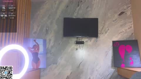 Sandy online show from November 2025 12:55:01 AM