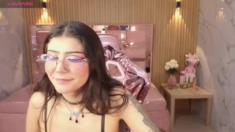 miss_devil_s online show from February 2026 03:18:01 AM