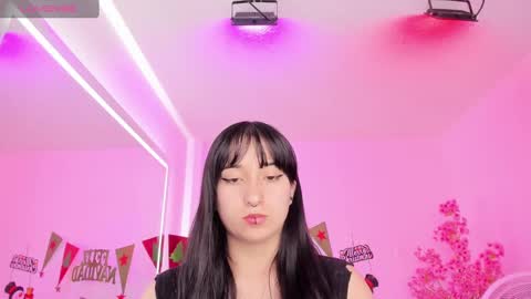 Melanie online show from December 2024 12:27:01 PM