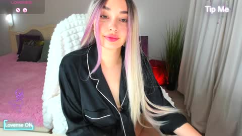 Elia online show from January 2025 04:17:01 PM