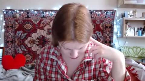 Elis online show from February 2025 11:58:01 AM