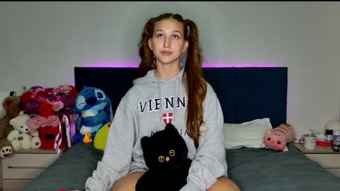 Emily online show from November 2025 05:36:02 PM