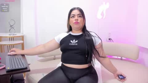 Snapshot of miss_francheska chatting on September 2025 11:32:01 AM Francheska online show from September 2025 11:32:01 AM