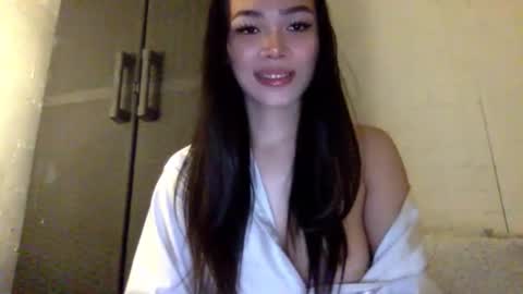Lara online show from September 2025 08:16:01 AM