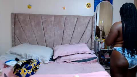 Snapshot of miss_godess chatting on July 2026 04:28:01 AM miss_godess online show from July 2026 04:28:01 AM