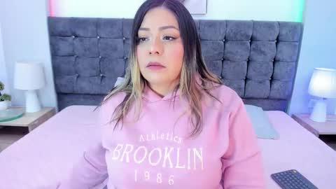 miss_horney online show from December 2025 07:41:01 PM