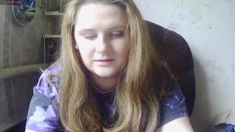 Snapshot of miss_iriss chatting on May 2026 10:22:01 AM Miss Iriss online show from May 2026 10:22:01 AM