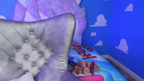 Keisi online show from April 2026 06:57:01 PM