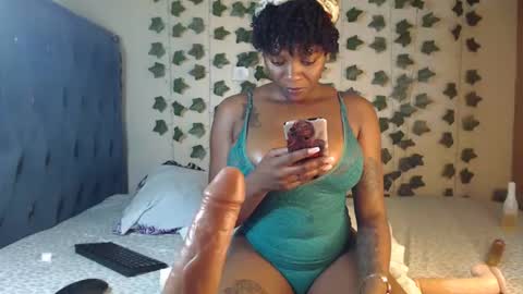 miss_kiiki online show from December 2024 11:29:02 PM