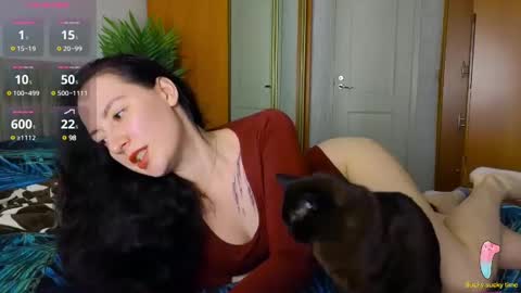 Snapshot of miss_leee chatting on December 2024 04:57:01 PM Laura online show from December 2024 04:57:01 PM