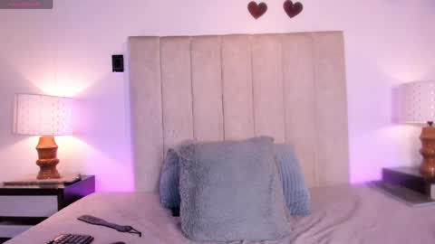 Snapshot of miss_milf_ chatting on April 2026 08:25:02 PM miss_milf_ online show from April 2026 08:25:02 PM