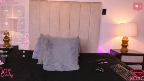 Snapshot of miss_milf_ chatting on May 2026 08:26:01 PM miss_milf_ online show from May 2026 08:26:01 PM
