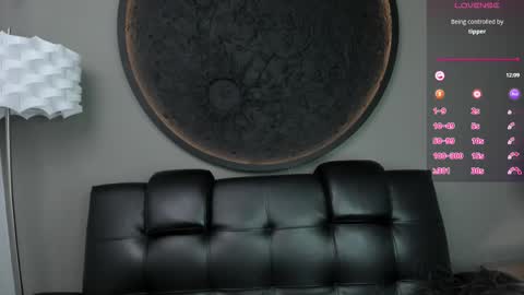 Vaiolette online show from February 2025 11:02:02 AM