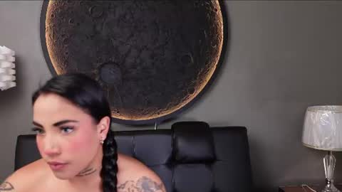 Vaiolette online show from July 2026 11:01:02 AM