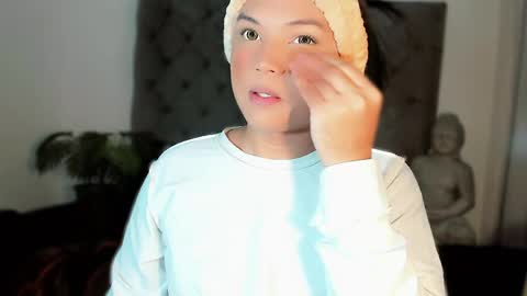 miss_zz online show from April 2026 12:10:01 PM