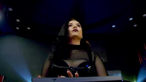 Snapshot of missalicereign chatting on April 2026 05:49:01 AM AliceReign online show from April 2026 05:49:01 AM