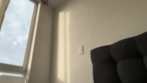 Ameliahs online show from November 2025 11:54:02 AM