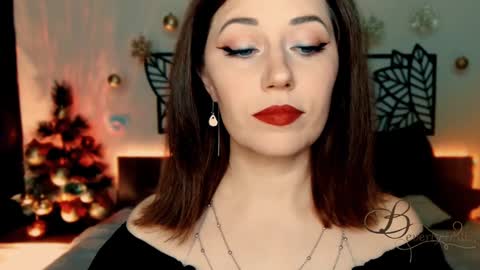 The divine Beverly online show from December 2024 06:23:02 PM