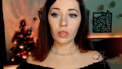 The divine Beverly online show from December 2024 06:08:01 PM