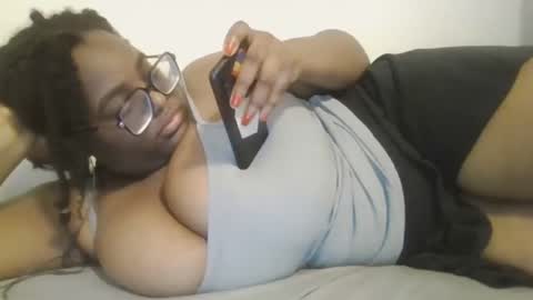 Snapshot of misscc9913 chatting on February 2025 03:58:02 AM misscc9913 online show from February 2025 03:58:02 AM