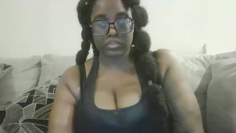 Snapshot of misscc9913 chatting on December 2025 02:26:01 PM misscc9913 online show from December 2025 02:26:01 PM