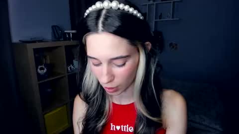 Shelley online show from September 2025 07:41:01 AM