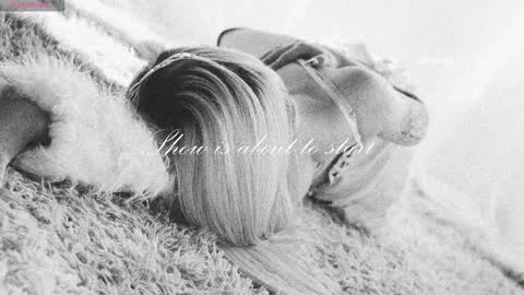 Chloe freelance model Please your thumbs up are important  online show from November 2025 12:43:02 AM