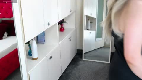 Darcy online show from April 2026 04:39:02 AM