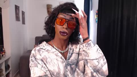 Emilie Diaz online show from February 2026 04:51:02 PM