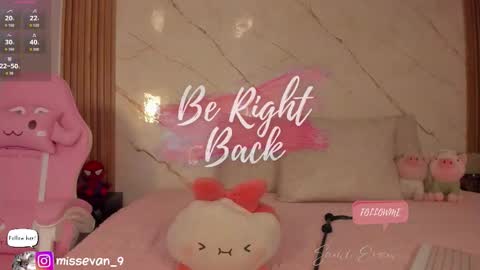 Sami Evan online show from November 2025 01:00:02 PM