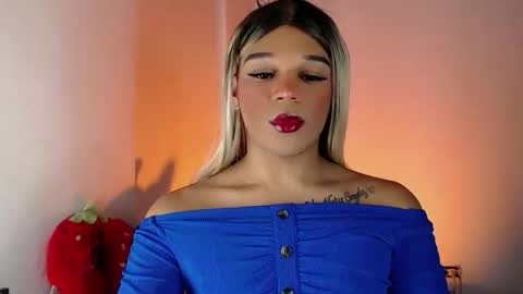 Snapshot of missfer_bigdick chatting on May 2026 01:11:02 AM Fer online show from May 2026 01:11:02 AM