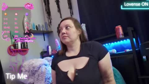 Snapshot of missfoxe12 chatting on November 2025 10:14:01 PM missfoxe12 online show from November 2025 10:14:01 PM