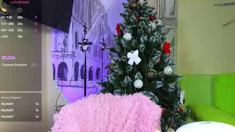 Snapshot of missfreyaxxx chatting on January 2025 06:53:02 PM MissFreyaXXX online show from January 2025 06:53:02 PM