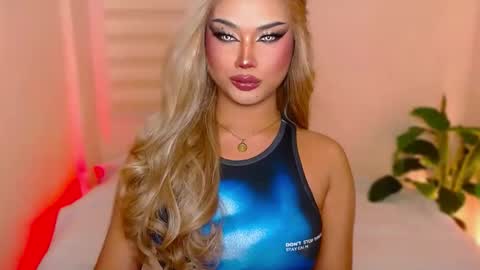 Miss Greta online show from October 2025 09:11:01 AM