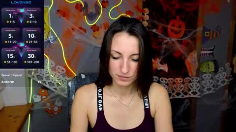 Sofia online show from October 2025 12:01:02 PM