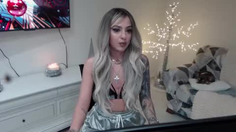MissJenny7 online show from December 2025 08:27:02 PM