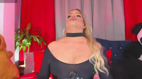 Snapshot of misskassandraa_ chatting on April 2026 01:03:01 AM kassandra lazcano online show from April 2026 01:03:01 AM