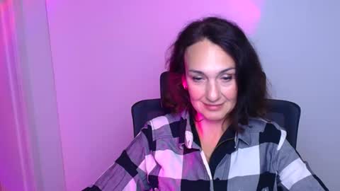 Christina online show from September 2025 07:23:01 AM