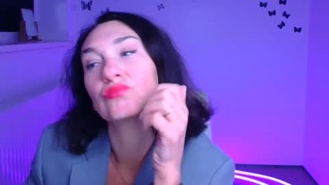 Christina online show from January 2026 12:20:02 PM