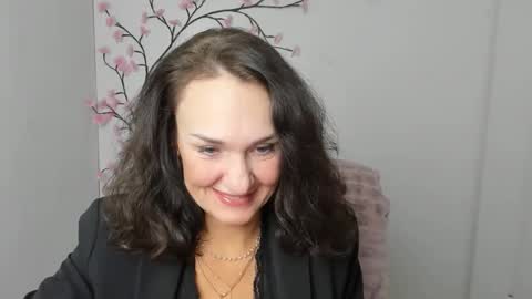 Christina online show from March 2026 06:14:02 PM