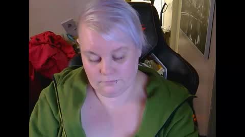 Snapshot of misslj90 chatting on April 2026 10:12:02 PM misslj90 online show from April 2026 10:12:02 PM