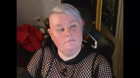 Snapshot of misslj90 chatting on May 2026 07:52:01 PM misslj90 online show from May 2026 07:52:01 PM